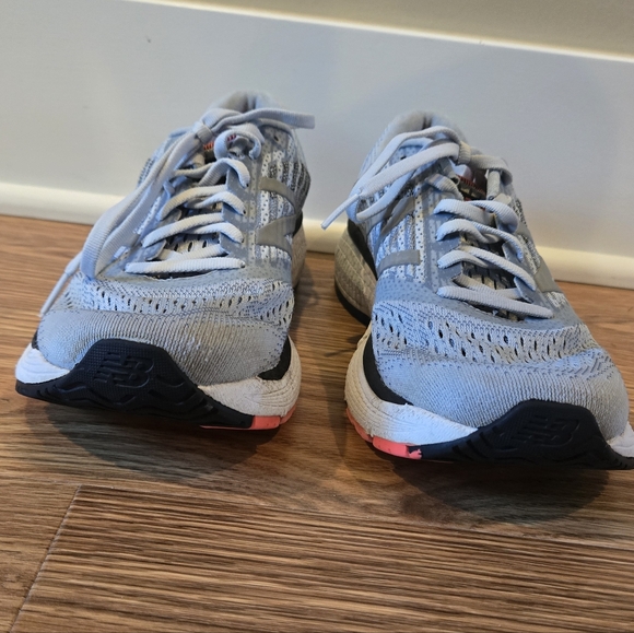 New Balance 860 v9 Running Shoes - Picture 4 of 8